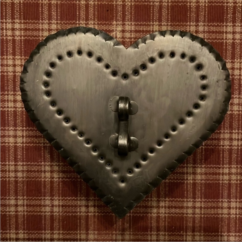 Primitive decorations - Picture 10 of 12